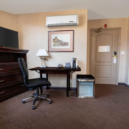 Ramada Limited Downtown Vancouver Esterno foto