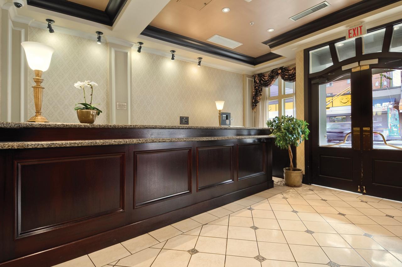 Ramada Limited Downtown Vancouver Esterno foto